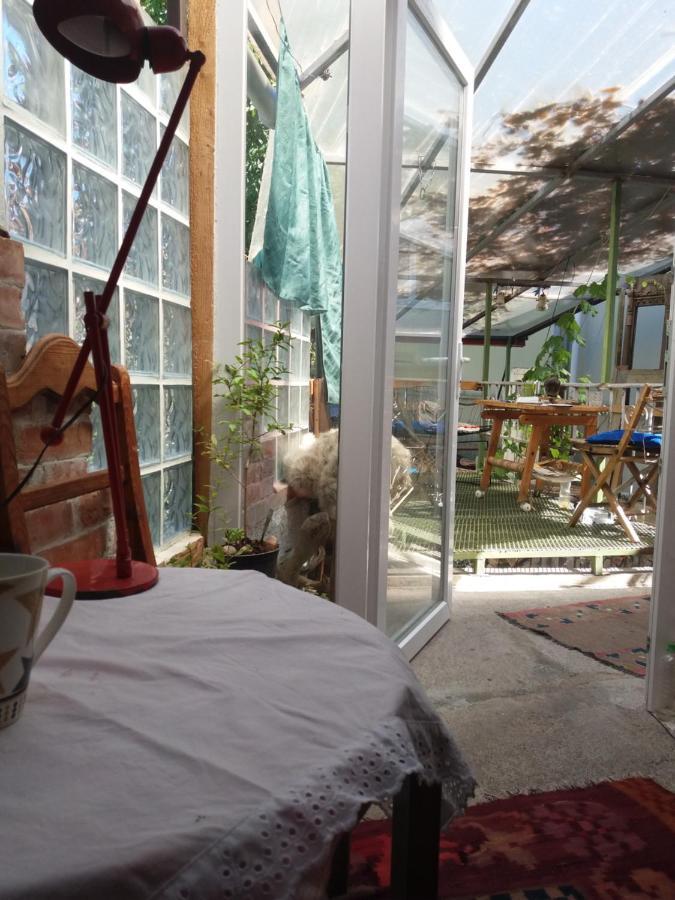 At Home Hostel Корча Екстериор снимка