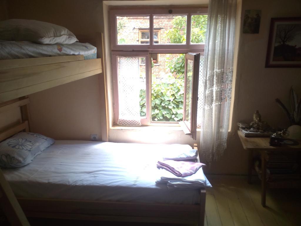 At Home Hostel Корча Екстериор снимка