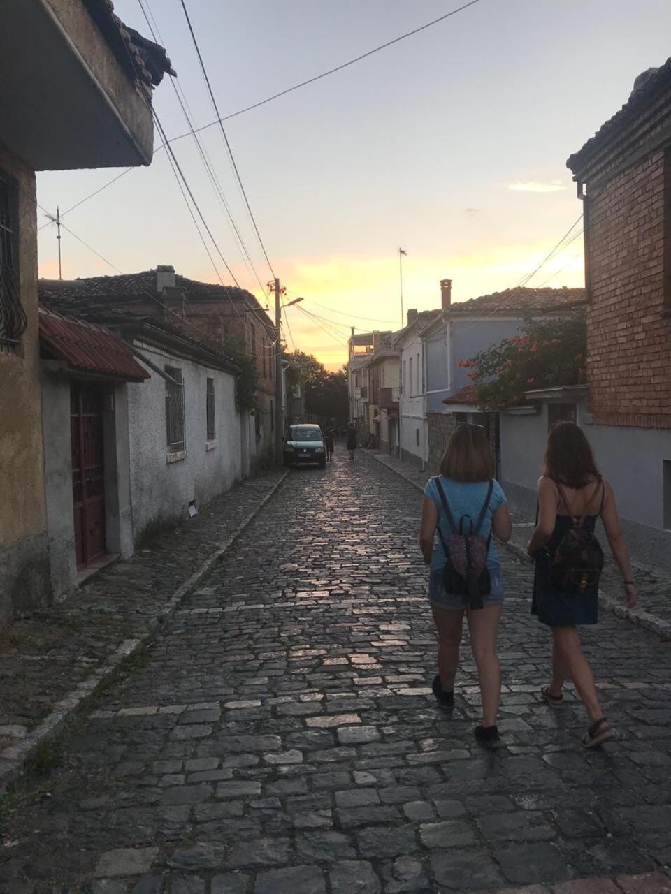 At Home Hostel Корча Екстериор снимка