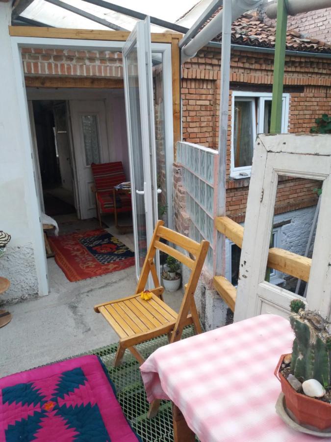At Home Hostel Корча Екстериор снимка